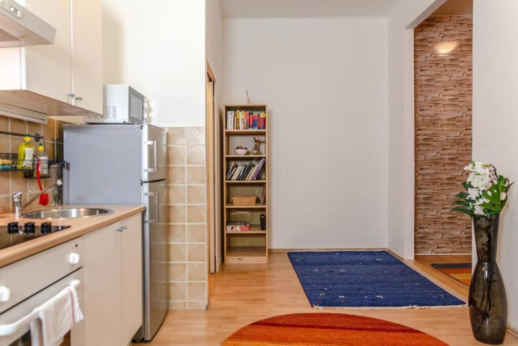 Cozy Apartment In Prague'S Best Area Kültér fotó