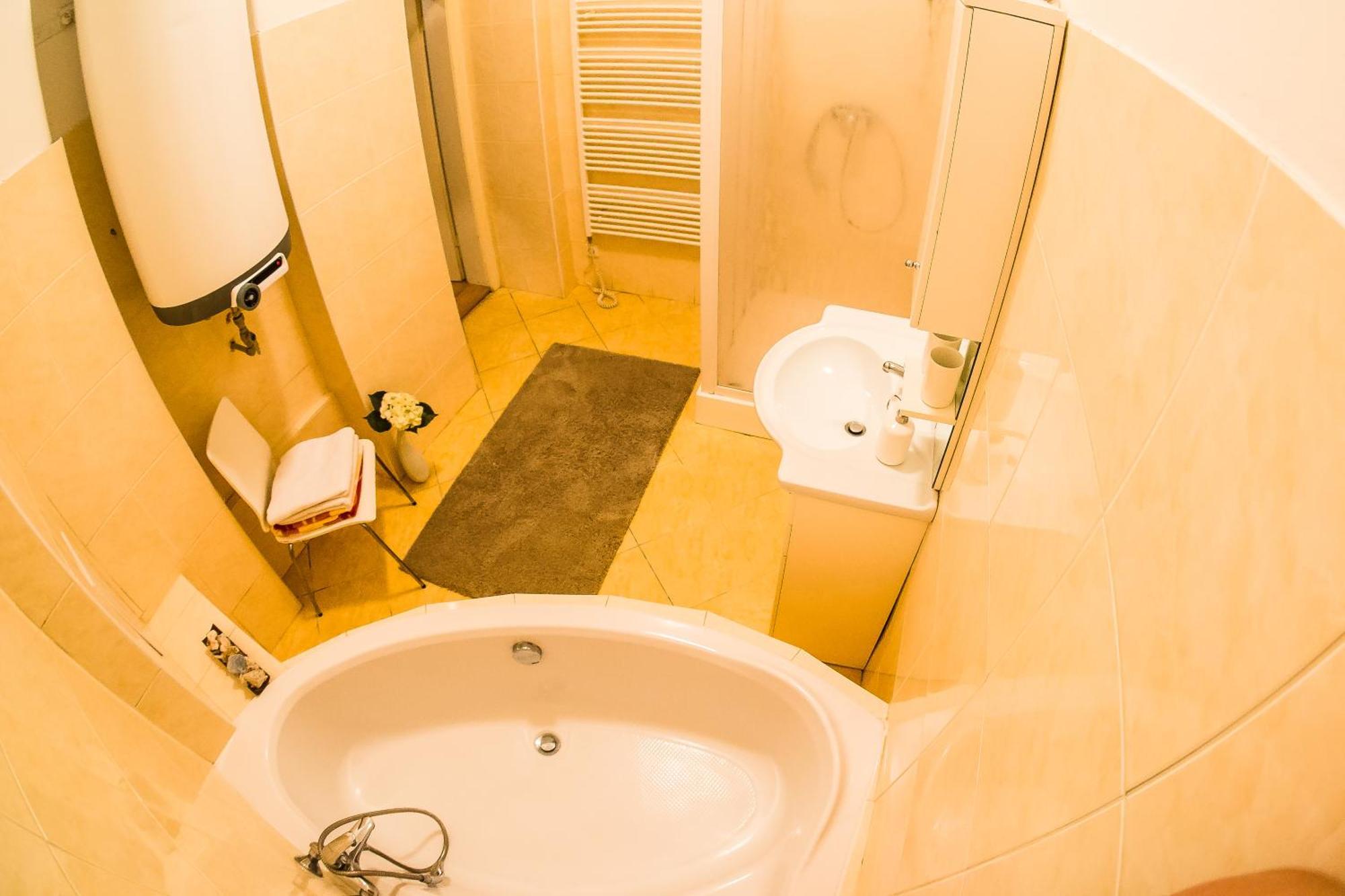 Cozy Apartment In Prague'S Best Area Kültér fotó